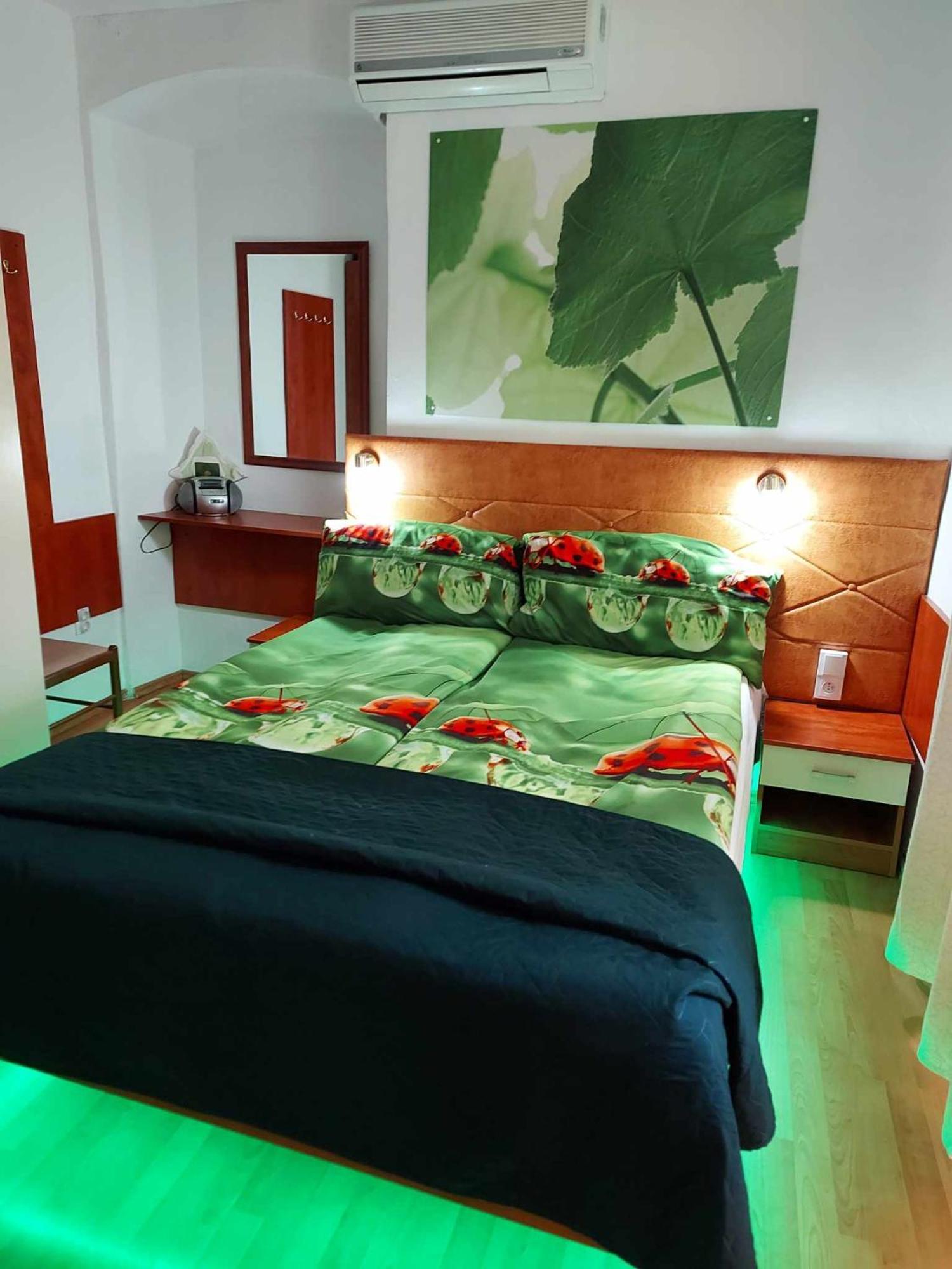 Vila Zlata Apartment Punat Exterior foto
