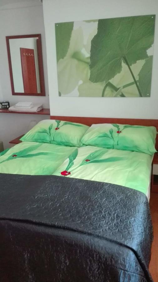 Vila Zlata Apartment Punat Exterior foto